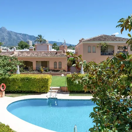 Nueva Andalucia Apartmán